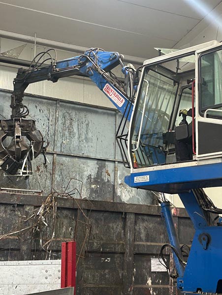 Ditta-per-raccolta-smaltimenti-trasporto-rifiuti-bologna