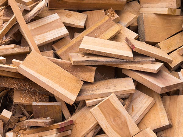 smaltimento-bancali-rotti-e-pallet-in-legno-imola